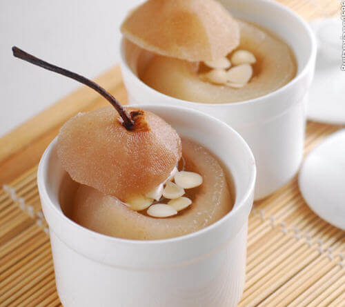 Snow pear dessert soup is used to alleviate dry coughs